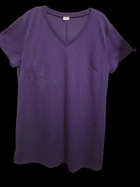 Umi Deep Purple V-Neck Short Sleeve Tee